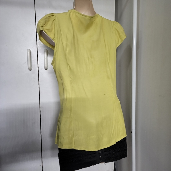 Aus 8 Cue Yellow Layered Frill Zip Front Short Sleeved Blouse - Picture 7 of 16